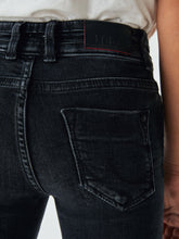 Lade das Bild in den Galerie-Viewer, Jeans Julita
