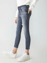 Lade das Bild in den Galerie-Viewer, Jeans Lonia
