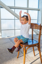 Lade das Bild in den Galerie-Viewer, Jeans Shorts Kuni
