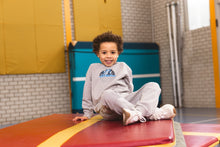 Lade das Bild in den Galerie-Viewer, Sweater Dustin
