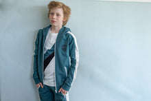 Lade das Bild in den Galerie-Viewer, Hooded Cardigan Ocean
