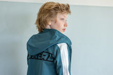 Lade das Bild in den Galerie-Viewer, Hooded Cardigan Ocean
