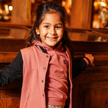 Charger l&#39;image dans la galerie, Vest QX52903
